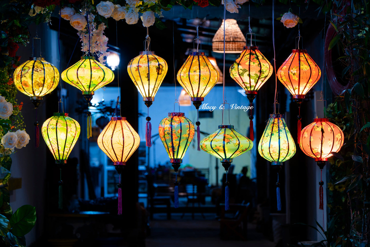 12 Pack Hoi An Waterproof Lanterns 35cm Floral Pattern Decorative Outdoor Lantern Set